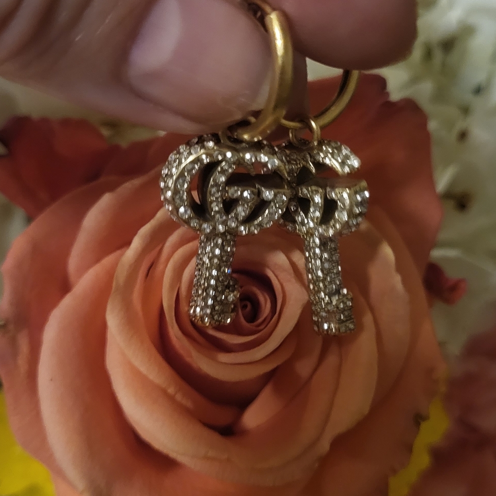 Gucci Luxury Key Earrings encrusted in rhinestones 💗 so adorable! - Picture 6 of 6